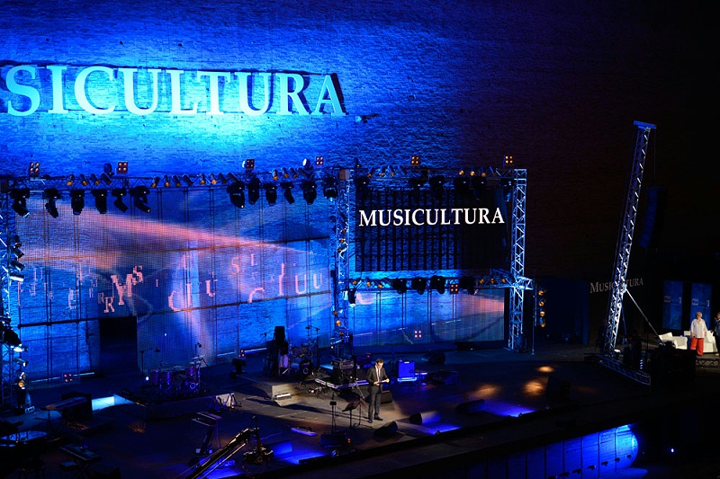 戲曲舞台羞羞漫画官网與舞台燈光的表現力分析