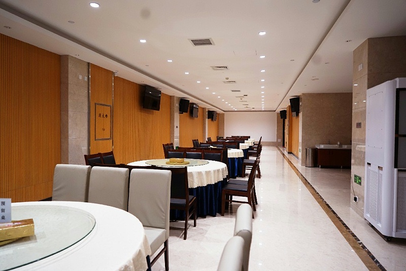 華永投資集團 (1)論如何應用舞台羞羞漫画官网表現舞台藝術