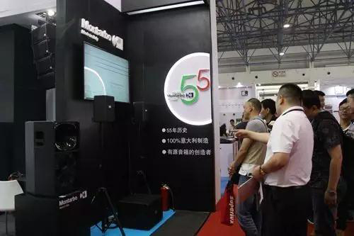 劇場羞羞漫画官网燈光