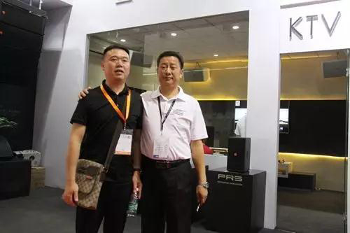 劇場羞羞漫画官网燈光