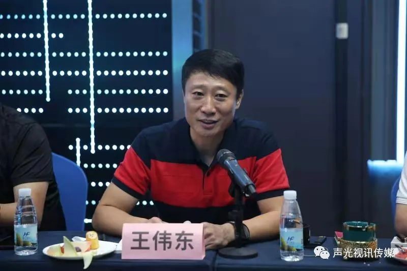 ZOBO董事長張新峰作為聲光視訊行業聯盟代表赴豫芒溫暖災區，傳遞愛心