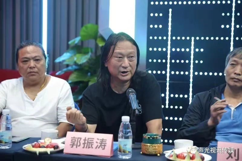 ZOBO董事長張新峰作為聲光視訊行業聯盟代表赴豫芒溫暖災區，傳遞愛心