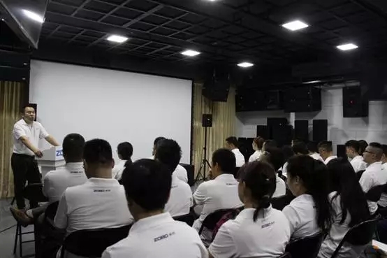 ZOBO羞羞APP大全年中員工培訓