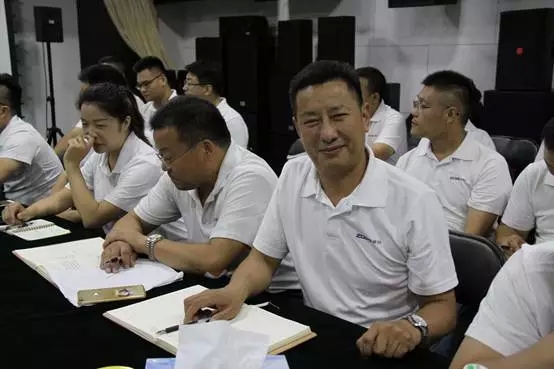 ZOBO羞羞APP大全年中員工培訓