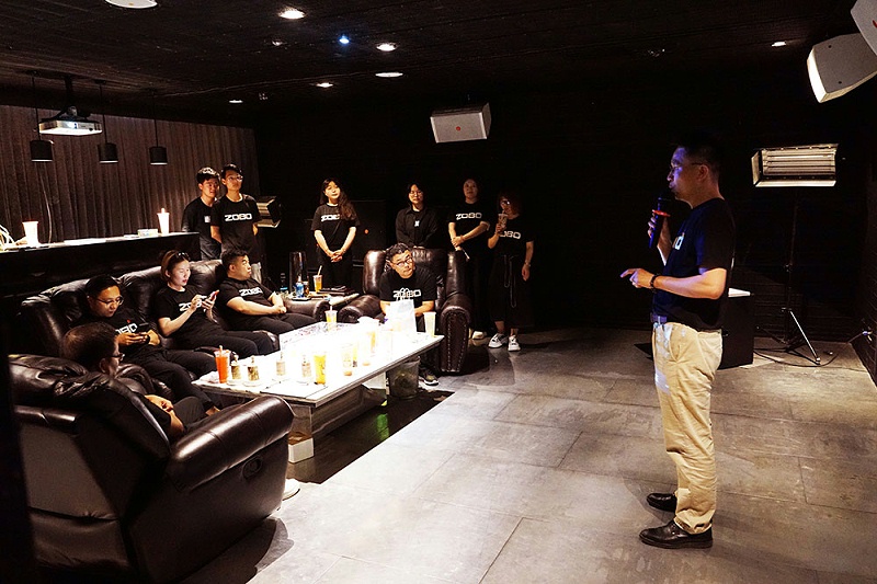 ZOBO羞羞APP大全黨支部組織“七一”黨員集體政治生日會暨共同慶祝香港回歸25周年