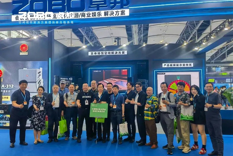 1人潮湧動，新品閃耀!ZOBO羞羞APP大全廣州展首日引爆行業焦點