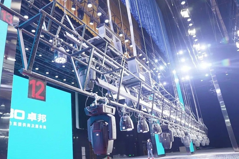 劇場成人羞羞国产视频案例丨ZOBO羞羞APP大全為瑞金市文化藝術中心提供聲光電係統的空間視聽解決方案及服務