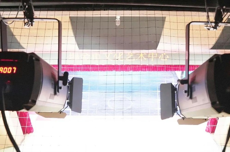 劇場成人羞羞国产视频案例丨ZOBO羞羞APP大全為瑞金市文化藝術中心提供聲光電係統的空間視聽解決方案及服務