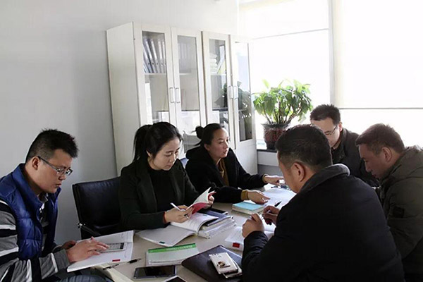 ZOBO羞羞APP大全黨支部召開專題理論學習活動