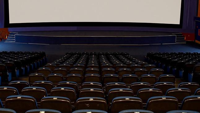 電影院羞羞漫画官网