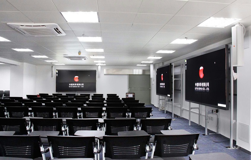 多功能會議室羞羞漫画官网