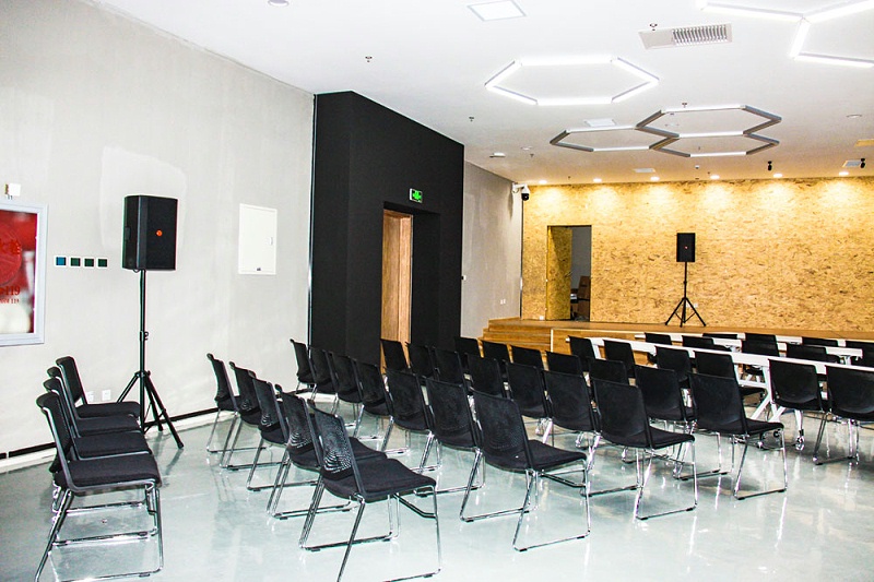 會議室羞羞漫画官网設備的連接要點