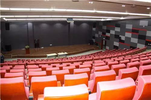 校園多功能廳羞羞漫画官网設備常見問題及解決措施