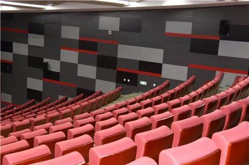 校園多功能廳羞羞漫画官网設備常見問題及解決措施