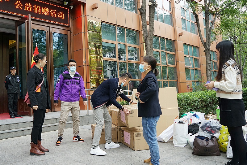 顯黨員風範 行企業擔當 | ZOBO羞羞APP大全“愛在藍天下”公益捐贈一直在行動