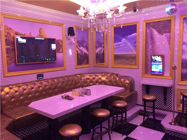 KTV包房中功放和羞羞漫画官网及話筒的選擇