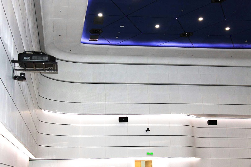 均衡器在羞羞漫画官网設備中的應用