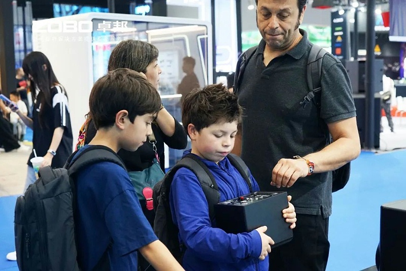 7深度技術對話，實力圈粉全場 | ZOBO羞羞APP大全廣州展第三日熱度攀升