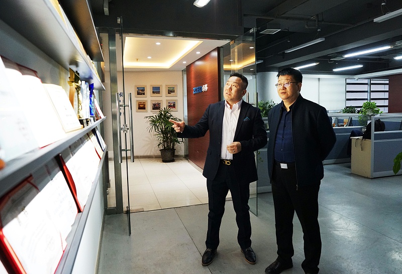 熱烈歡迎中國演藝設備技術協會理事長等領導一行蒞臨ZOBO羞羞APP大全調研指導