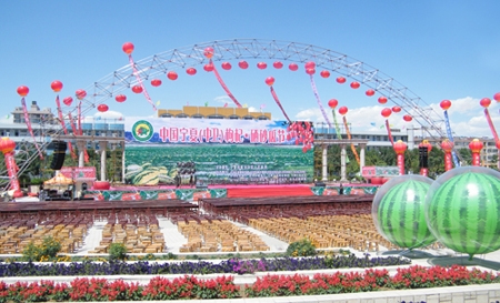 舞台羞羞漫画官网和舞台藝術之間的關係