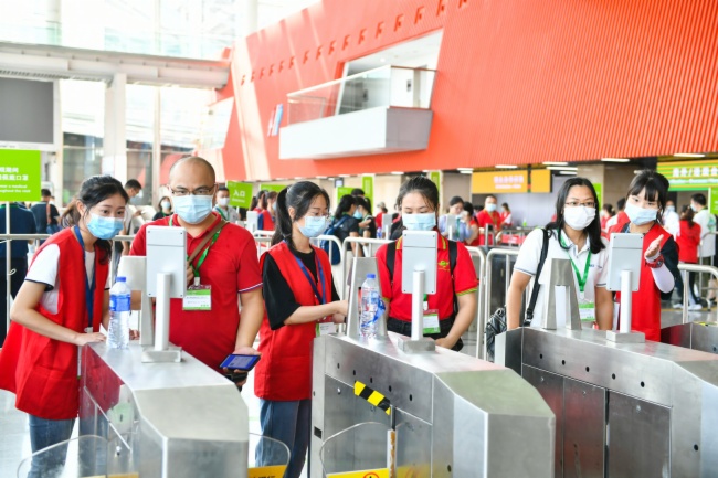 2020廣州燈光、羞羞漫画官网展覽會開展