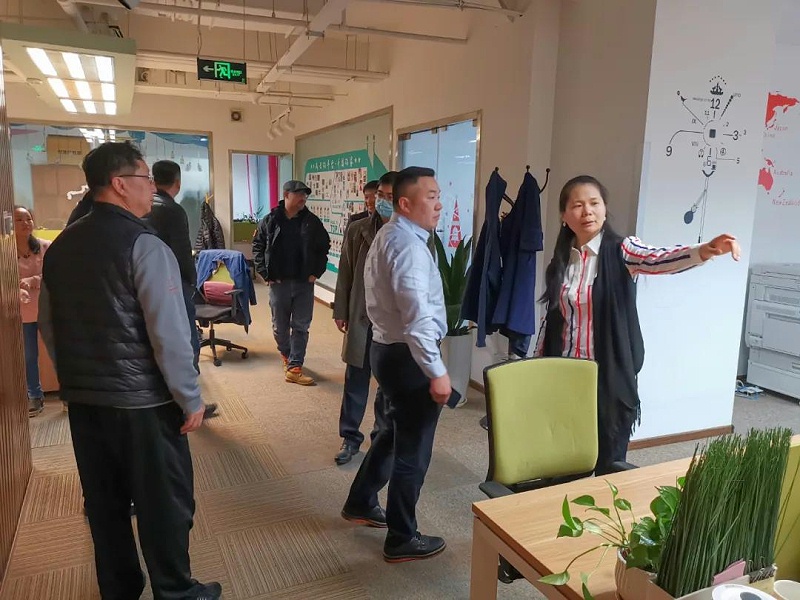 ZOBO羞羞APP大全董事長張新峰考察新會員企業