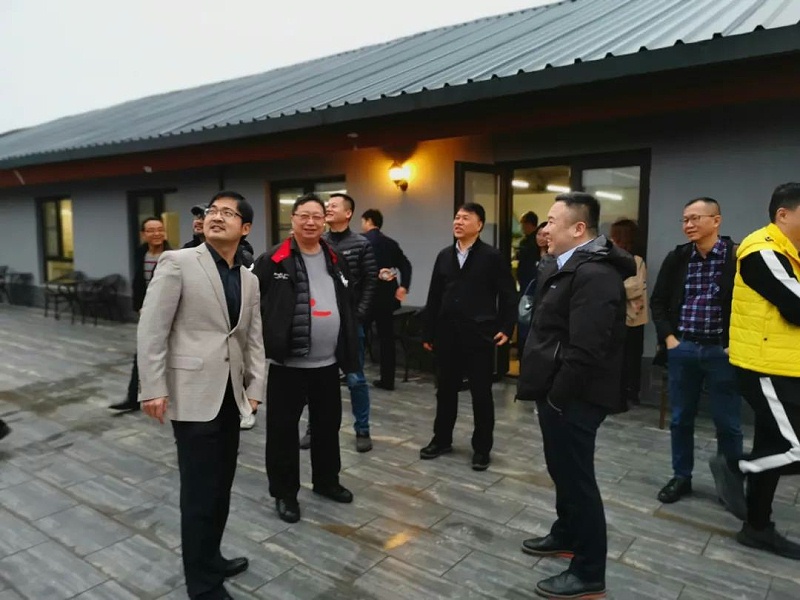 ZOBO羞羞APP大全董事長張新峰考察新會員企業